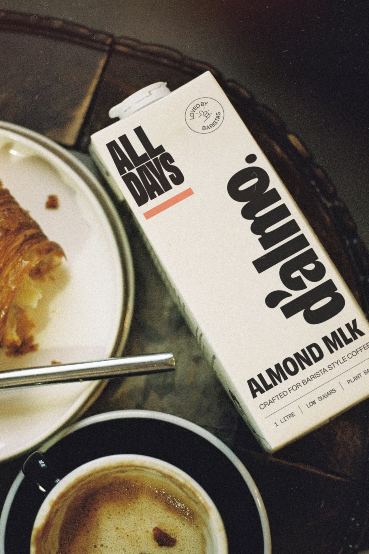 ALLDAYS d’almo. Almond mlk 6 x 1L case - d.OAT